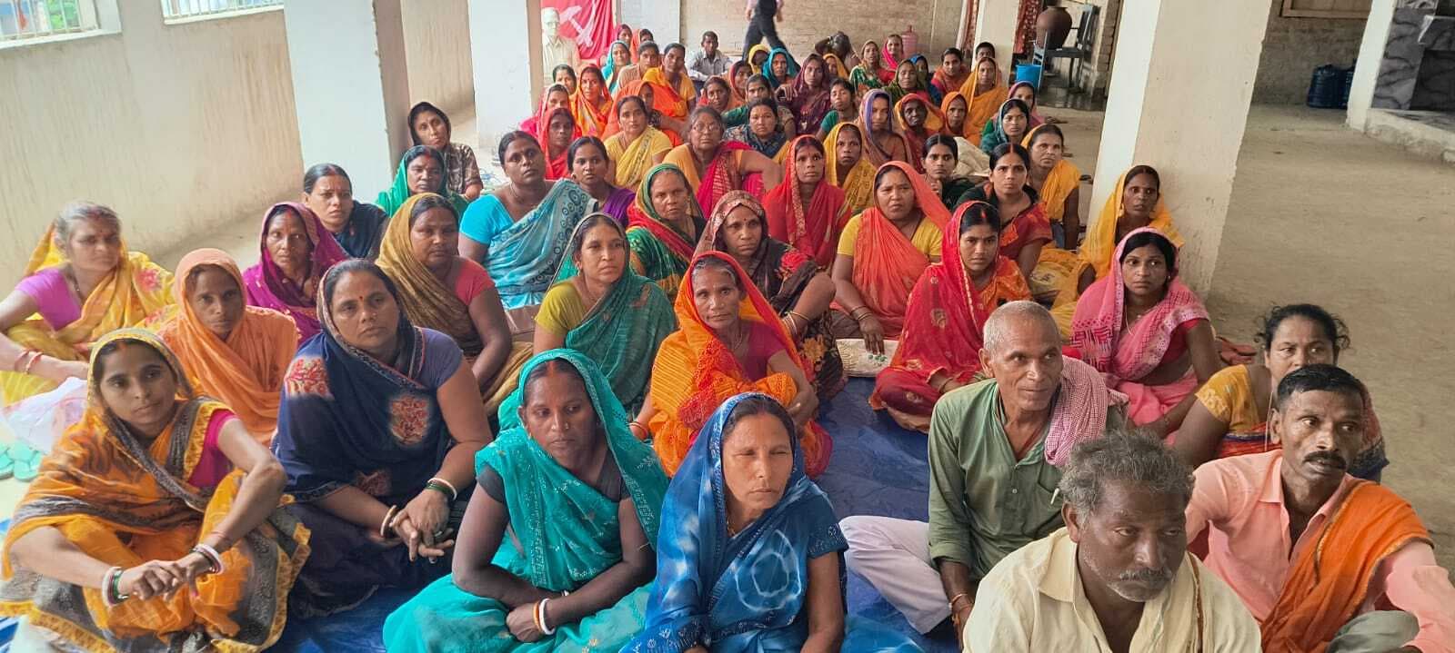 बिहार राज्य मिड डे मील वर्कर्स (रसोईया) यूनियन की हुई बैठक