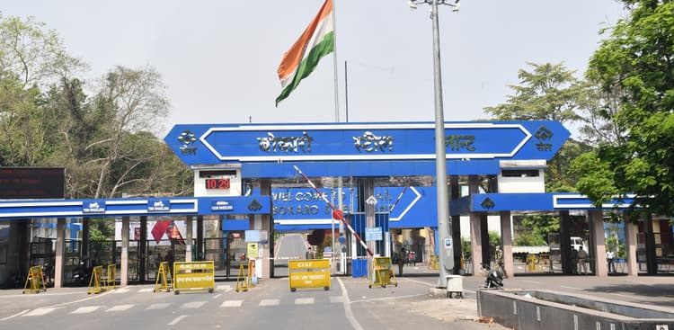 Bokaro News : फिटमेंट एरियर व 58 माह के पर्क्स एरियर की आस में 39 माह में रिटायर हुए 29632 कर्मी