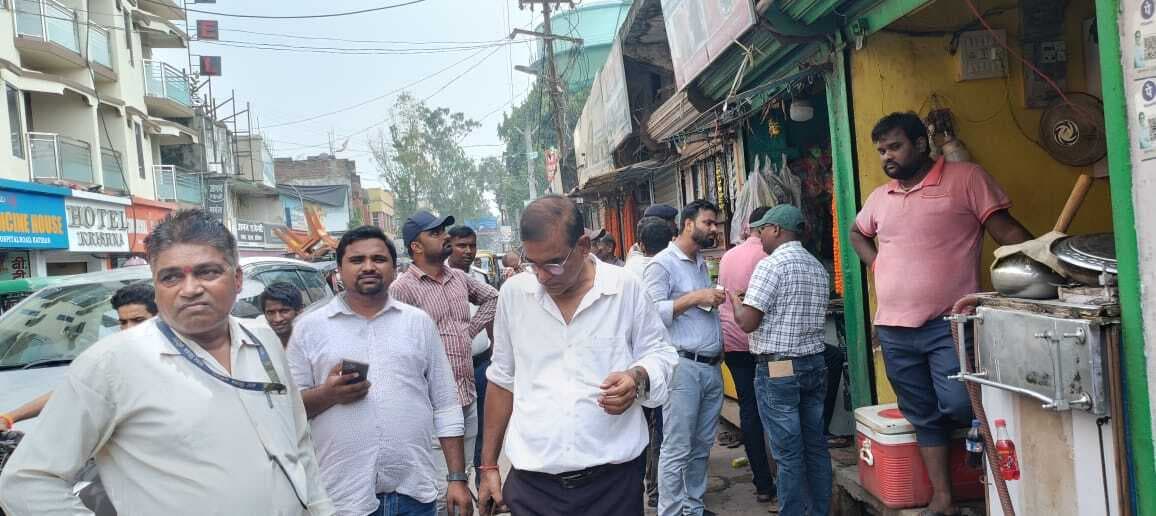 नगर निगम प्रशासन ने चलाया एस ड्राइव के तहत अतिक्रमण हटाओ अभियान