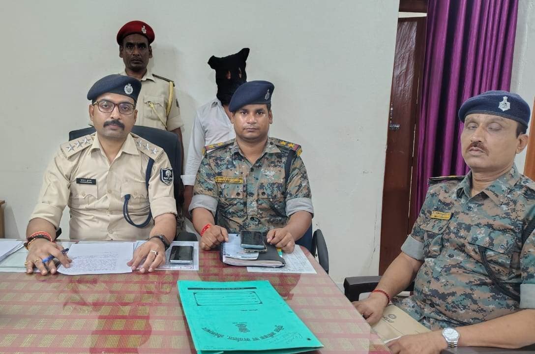 भेड़ चुराने वाला शातिर गिरफ्तार, भेड़ पालकों को बंधक बनाकर 300 भेड़ों की हुई थी लूट