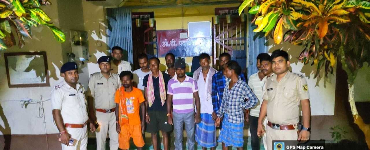 नौ शराबियों को पुलिस ने किया गिरफ्तार