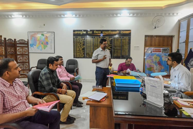 Deoghar News : जल्द शुरू होगी कैटेगरी-2 के बालू घाटों की नीलामी