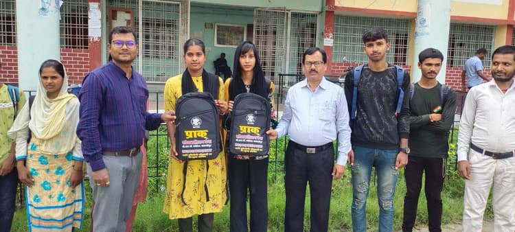 Samastipur News:जीवन में नियमित स्वाध्याय, प्रतिबद्धता महत्वपूर्ण