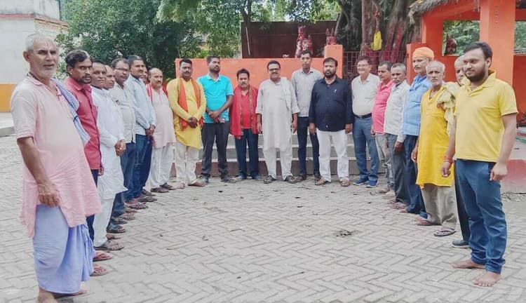 Samastipur News:तिरंगा यात्रा की सफलता को लेकर की गयी चर्चा