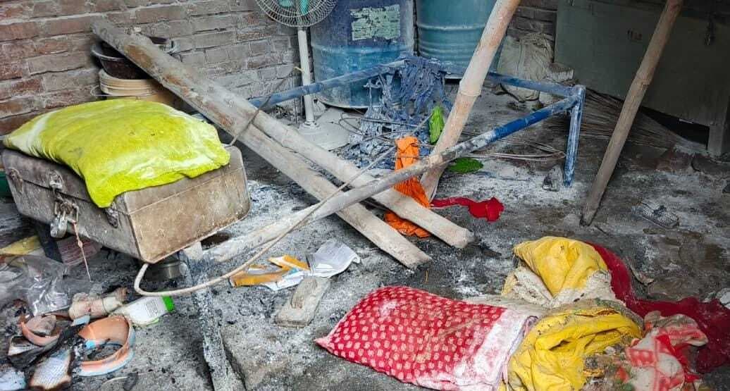 सिलिंडर का पाइप लीक होने से घर में लगी आग, 60 हजार की क्षति