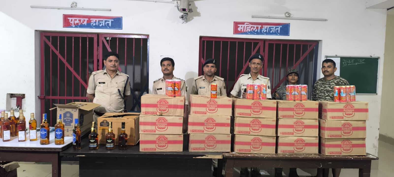 शराब माफिया व पुलिस के बीच हुईमुठभेड़ के बाद फरार आरोपित की गिरफ्तारी के लिए पुलिस कर रही छापेमारी