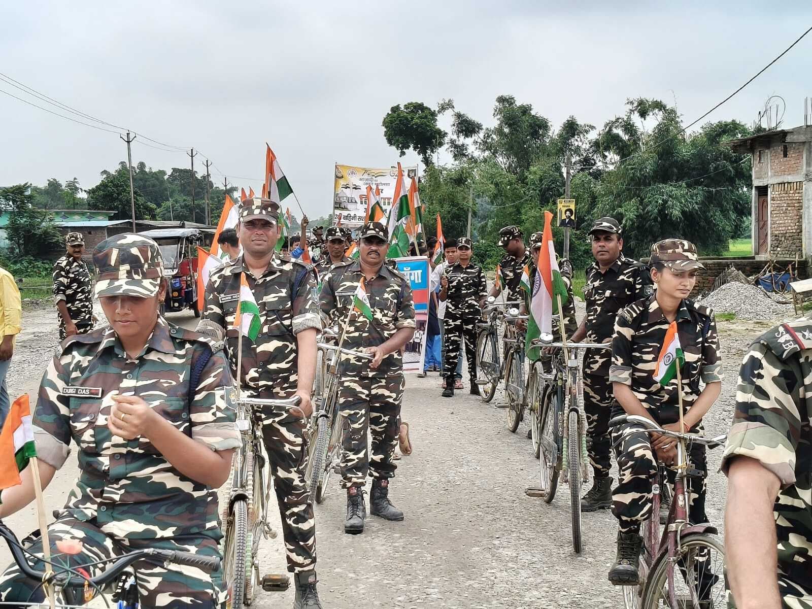 हर घर तिरंगा अभियान के तहत एसएसबी ने निकाली साइकिल रैली