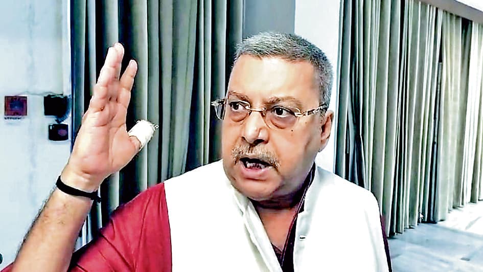 ‘सेटिंग’ पोस्टर से मचा सियासी घमासान