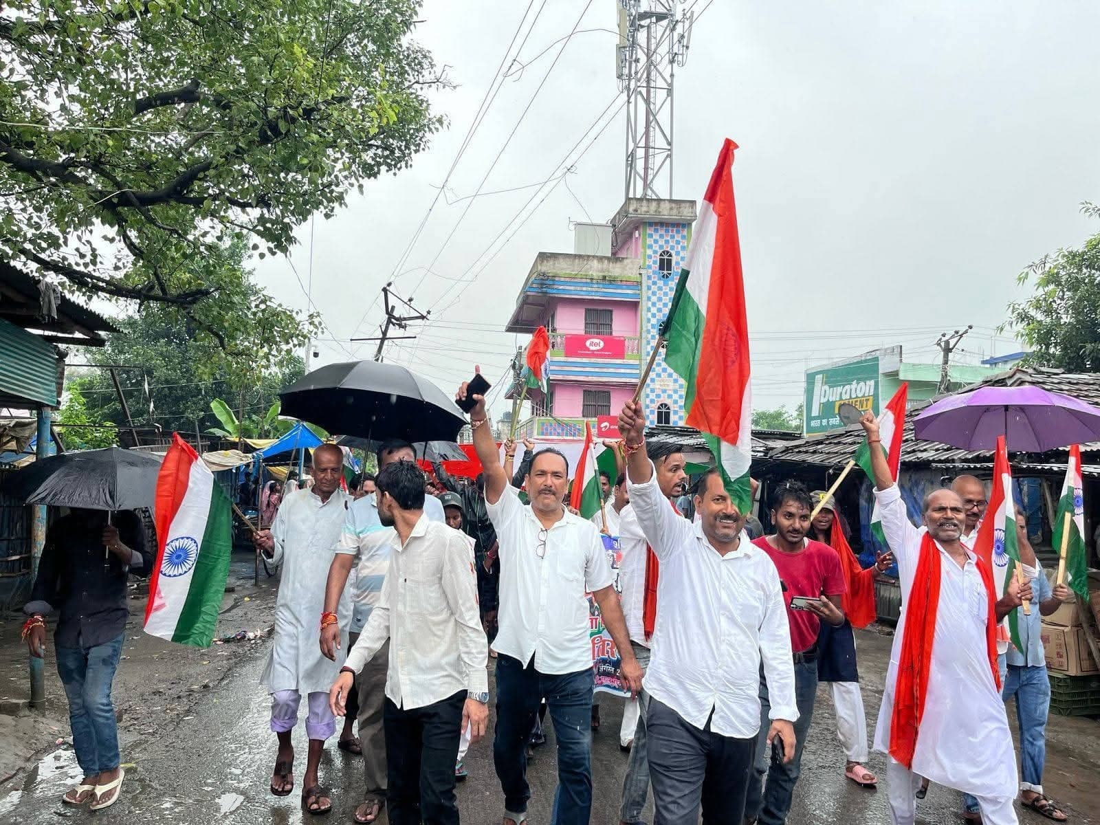 विद्यार्थी परिषद ने बनमनखी में निकाली भव्य तिरंगा यात्रा