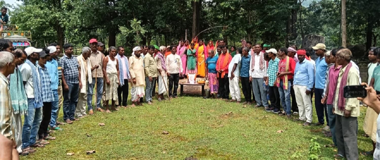 Bokaro News : गुरुजी का जीवन संघर्ष, त्याग व एकजुटता का पढ़ाता है पाठ