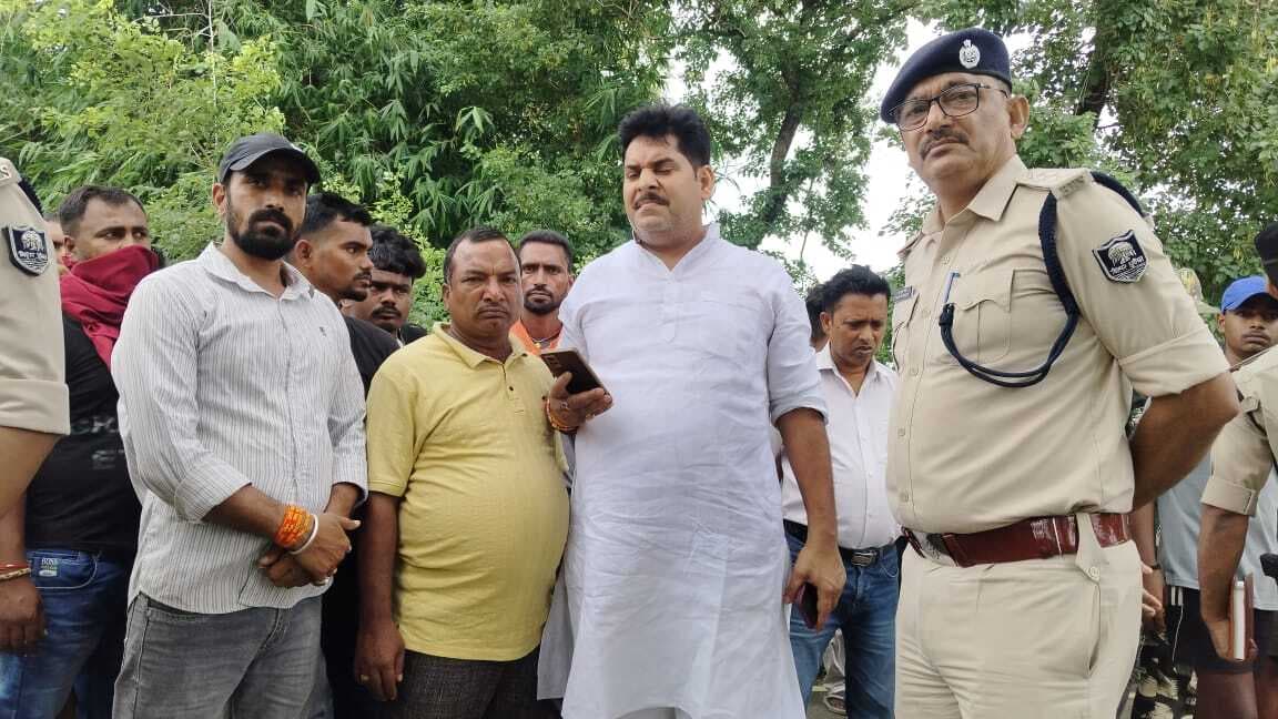 पुल के नीच से मिला दो दिनों से लापता विवाहिता का शव, हत्या की आशंका