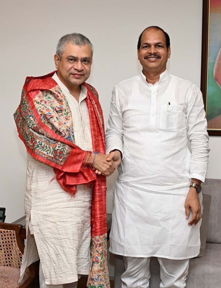 रेल मंत्री से अभयपुर व कजरा स्टेशन को अमृत भारत स्टेशन में शामिल करने की मांग