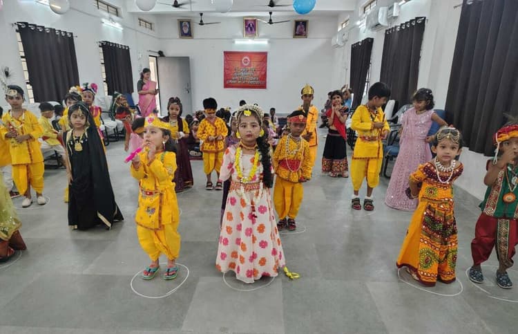डीएवी बचरा में श्री कृष्ण जन्माष्टमी मनाया गया