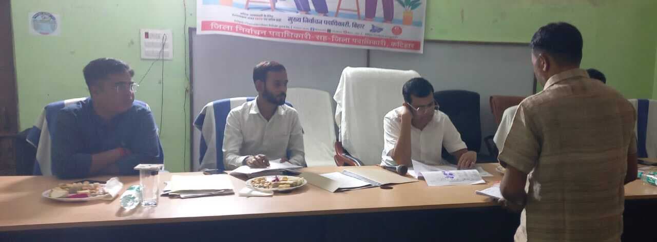 कोई योग्य मतदाता छूटे नहीं. प्रमंडलीय आयुक्त