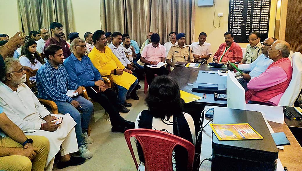 Siwan News : पांच ड्राेन कैमरे से होगी मौनिया बाबा मेले की निगरानी