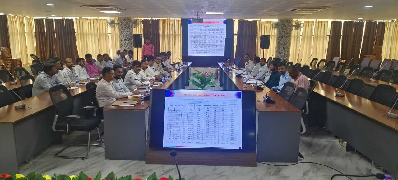 Giridih News :डीएसओ ने योजनाओं की समीक्षा, दिये कई निर्देश