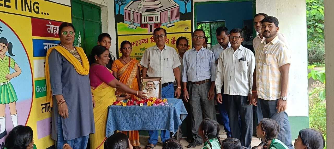 Giridih News :अगल झारखंड राज्य बनाने में गुरुजी का अहम योगदान