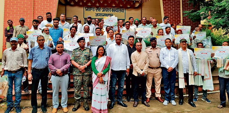 Chaibasa News : झारखंड के लिए संघर्ष करने वाले सम्मान के हकदार