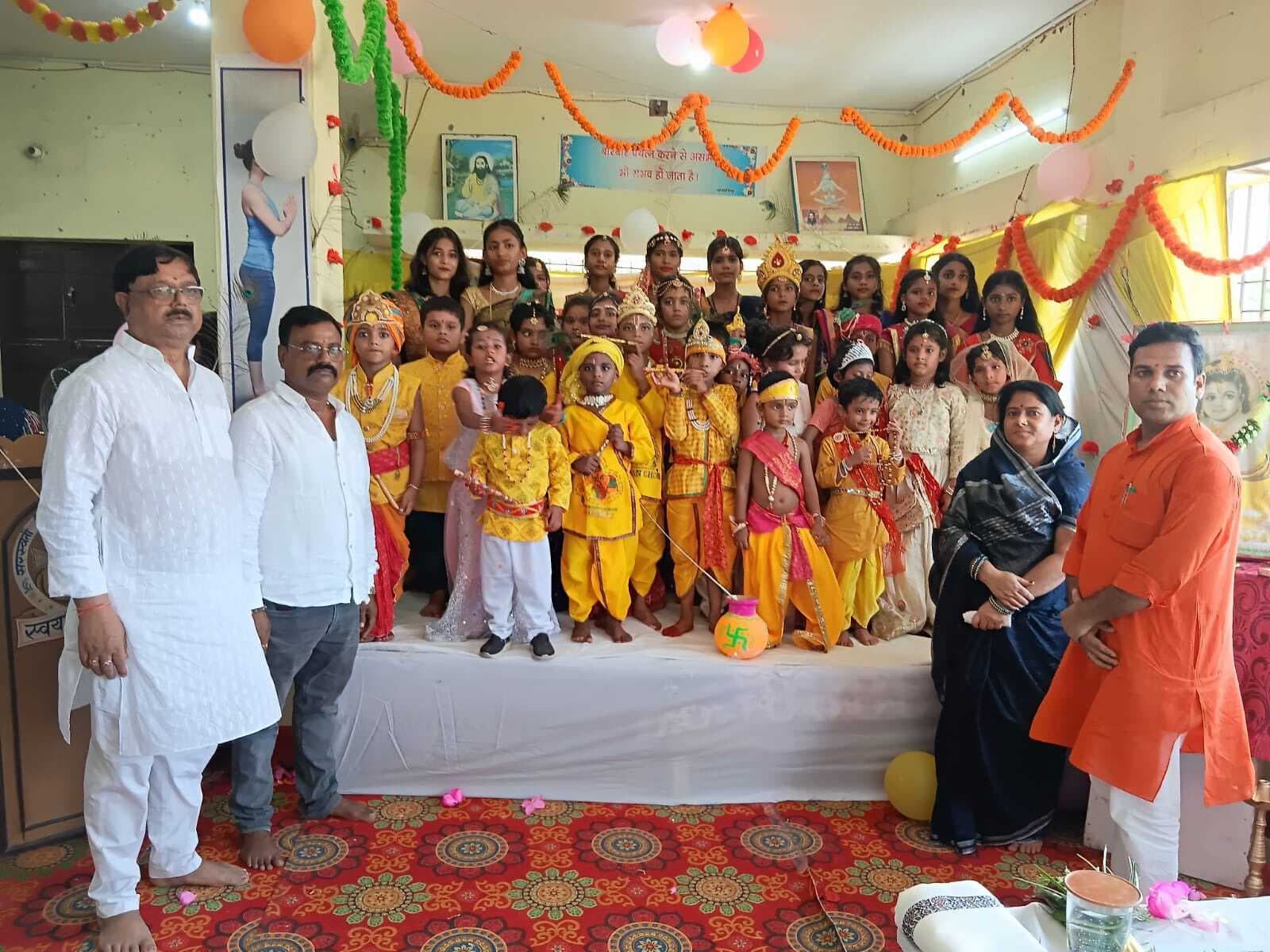 Samastipur News:सरस्वती शिशु मंदिर में श्रीकृष्ण रूप सज्जा प्रतियोगिता आयोजित