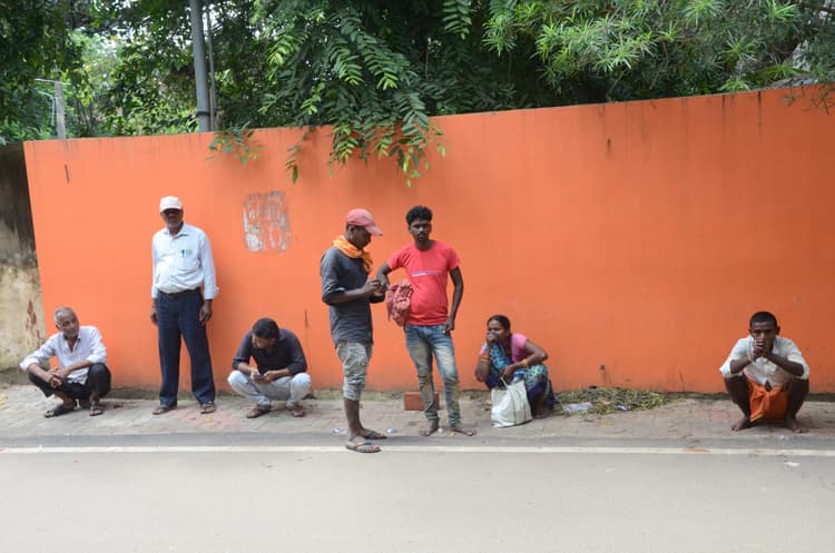 Deoghar News : बच्चों को बचाने के क्रम में चेकडैम में डूबे वृद्ध, हो गयी मौत