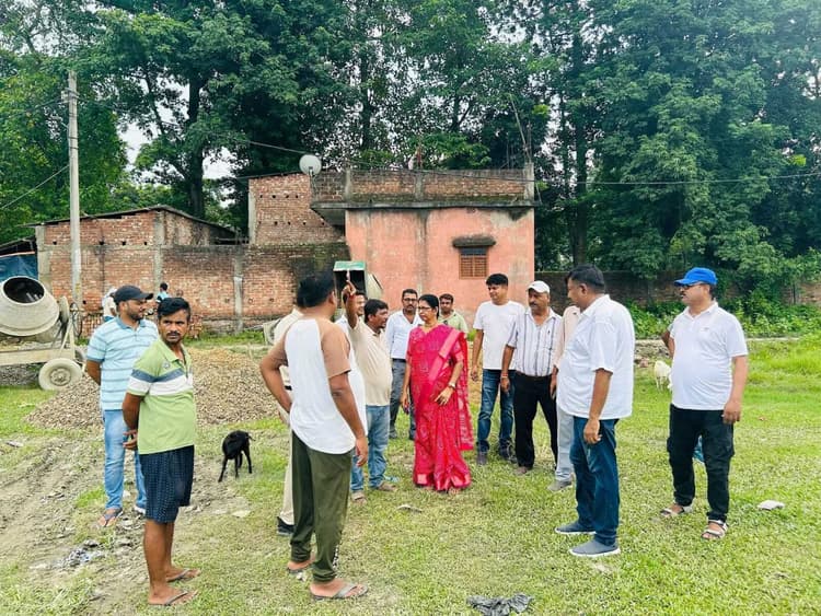 महापौर ने विभिन्न वार्डों में हो रहे जन्माष्टमी मेले का लिया जायजा