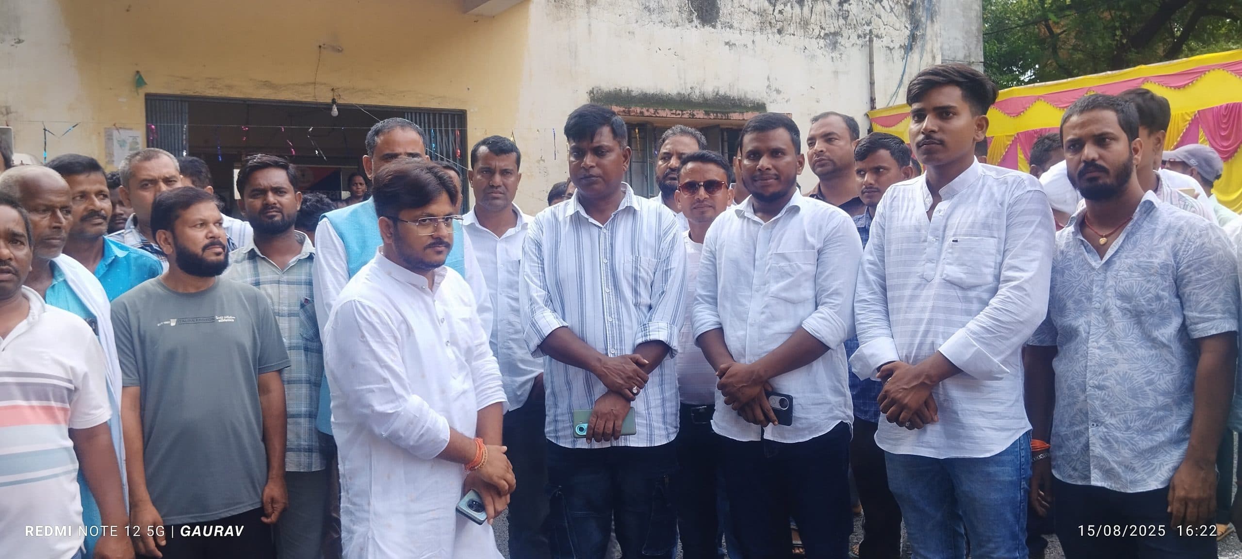 Giridih News :माले ने भाजपा समर्थकों के खिलाफ थाना में दिया आवेदन