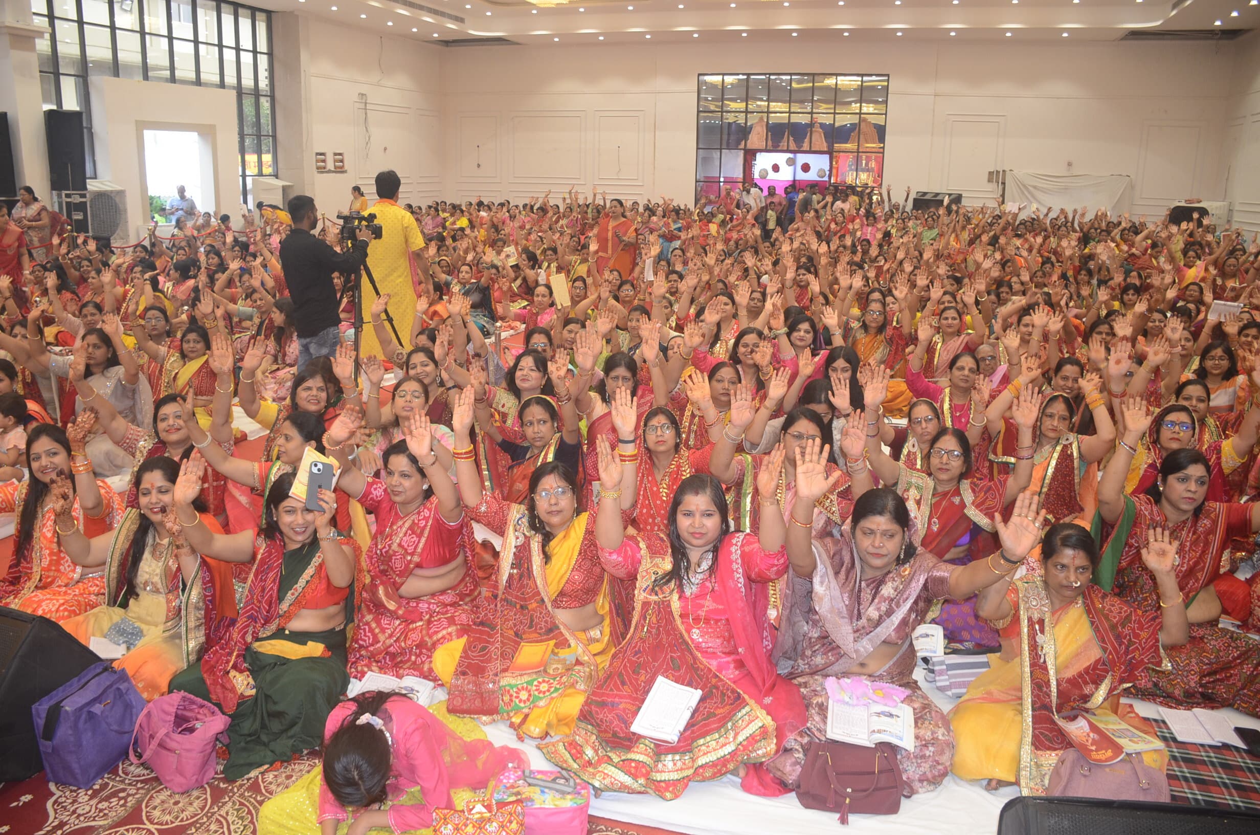 Ranchi News : 701 सुहागिनों ने सामूहिक मंगलापाठ कर दादी को रिझाया