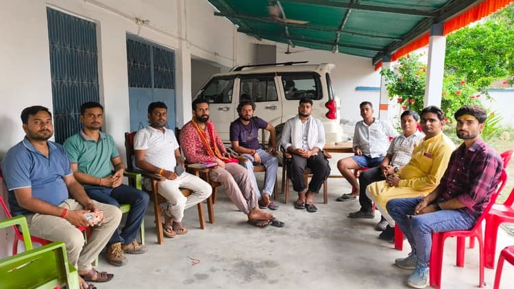 सदानीरा महोत्सव में अब उत्कृष्ट शिक्षण कार्य के लिए शिक्षा नवरत्न सम्मान भी हुआ शामिल