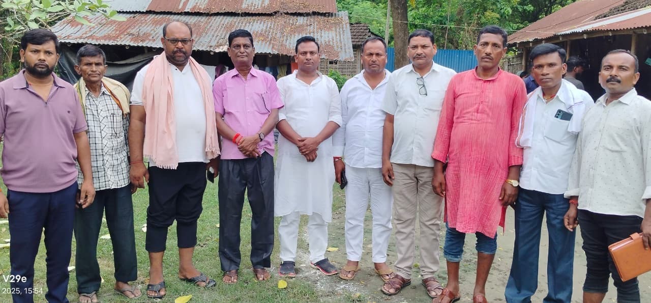 बाढ़ ग्रस्त क्षेत्र के बाढ़ पीड़ितों सुनी समस्याएं