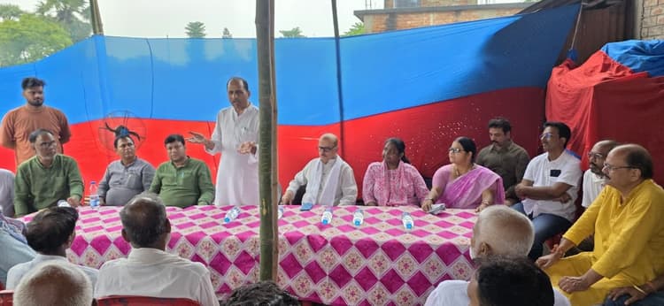 बिहार वोटर अधिकार यात्रा को लेकर की बैठक