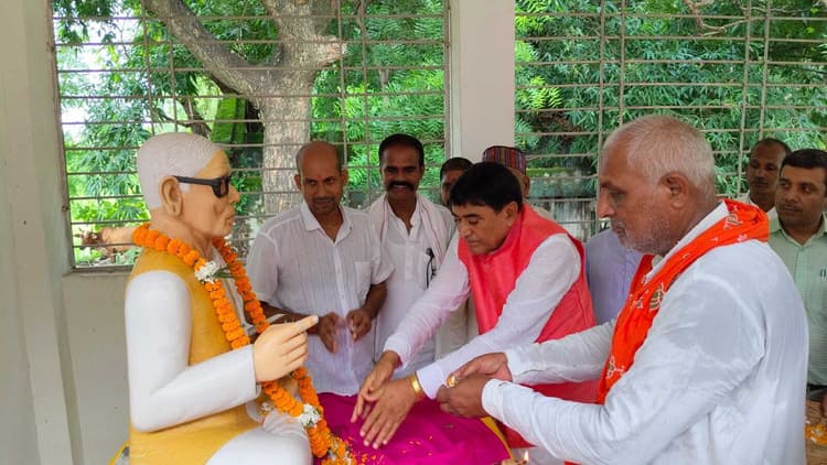 शिक्षाविद व जनसंघ नेता रामसेवक सिंह को 13वीं पुण्यतिथि पर श्रद्धांजलि