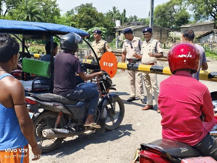 मवेशी व मानव दुर्घटनाओं की रोकथाम को आरपीएफ का जागरूकता अभियान