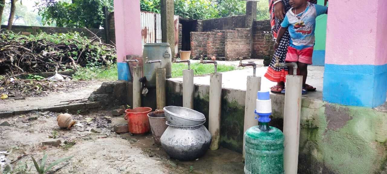 मुख्यमंत्री के ड्रीम प्रोजेक्ट नल जल योजना विफल, ग्रामीणों में आक्रोश