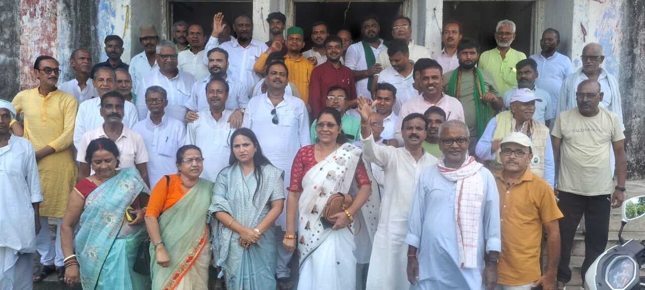 मतदाता अधिकार यात्रा के मुंगेर पहुंचने से पूर्व ही जिला राजद में दरार