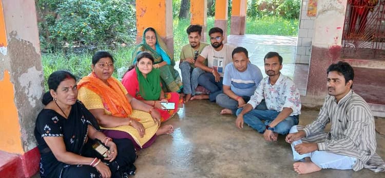 Madhubani : कांग्रेस कार्यकर्ताओं ने की वोट अधिकार यात्रा की सफलता को लेकर बैठक