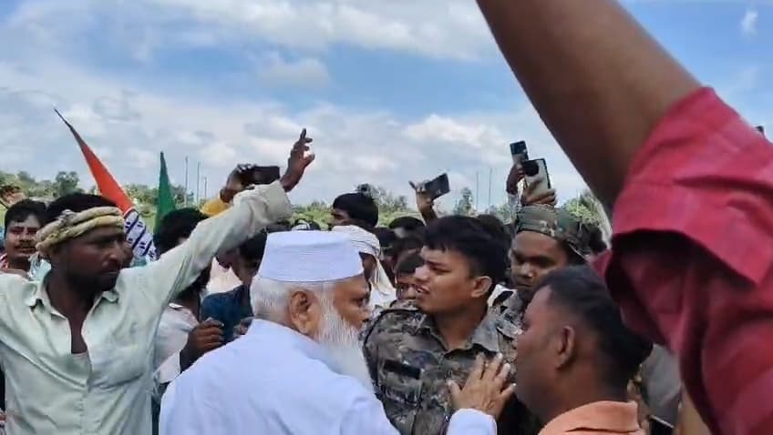 रफीगंज में राहुल-तेजस्वी के काफिले को रोका, लोगों ने स्थानीय विधायक का किया विरोध