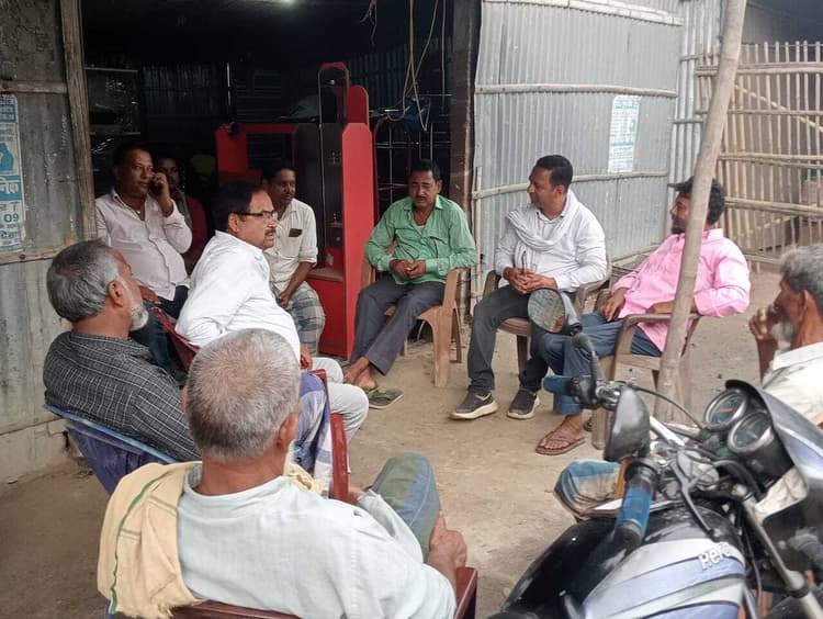 कांग्रेसियों ने वोटर अधिकार यात्रा को लेकर की बैठक