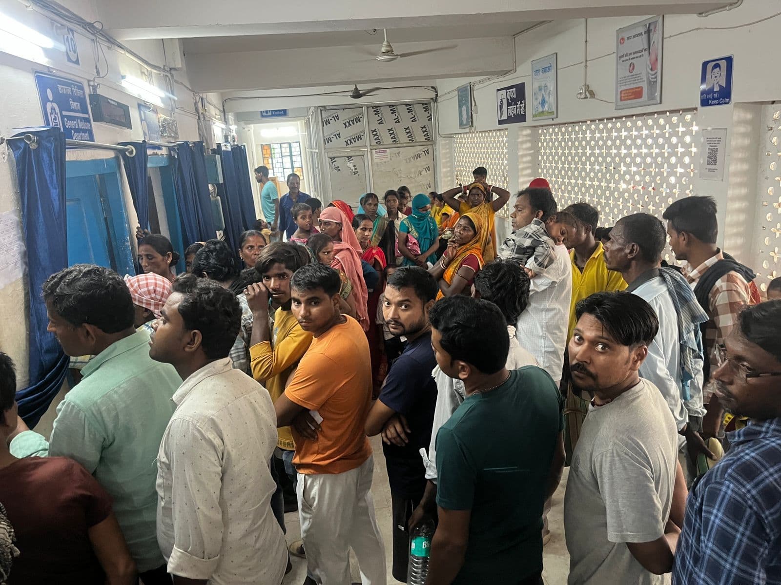 बदलते मौसम को लेकर सदर अस्पताल में बढ़ रही मरीजों की भीड़, डॉक्टरों ने कहा रखें ध्यान