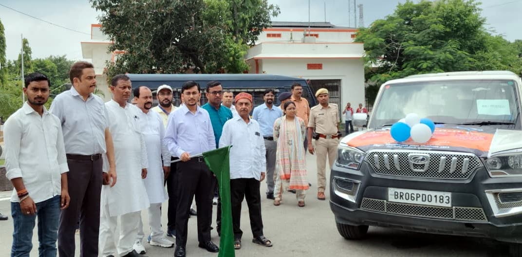 13 मोबाइल प्रचार वाहन मतदाताओं को सिखायेंगे इवीएम वीवी पैट