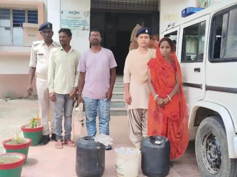 परनाडावर थाना पुलिस ने जब्त की 160 लीटर महुआ शराब