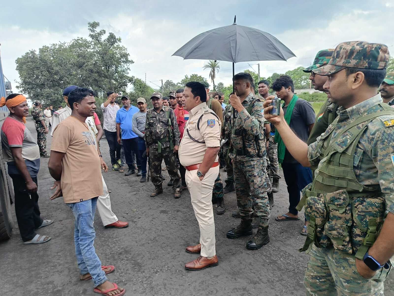 अमन साव गिरोह ने हाइवा डंपर पर की फायरिंग, बाल-बाल बचा चालक, जांच में जुटी पुलिस
