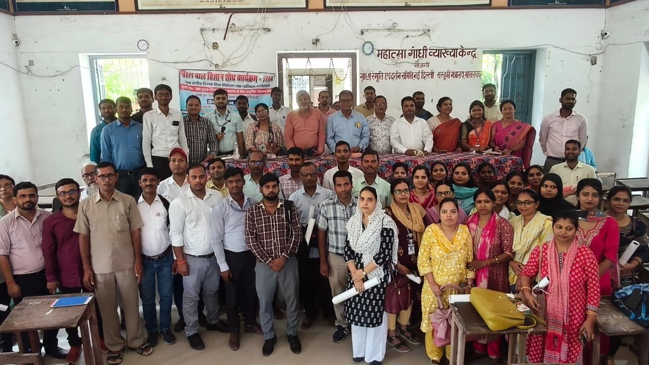Motihari: विज्ञान शिक्षकों का कार्यशाला आयोजित