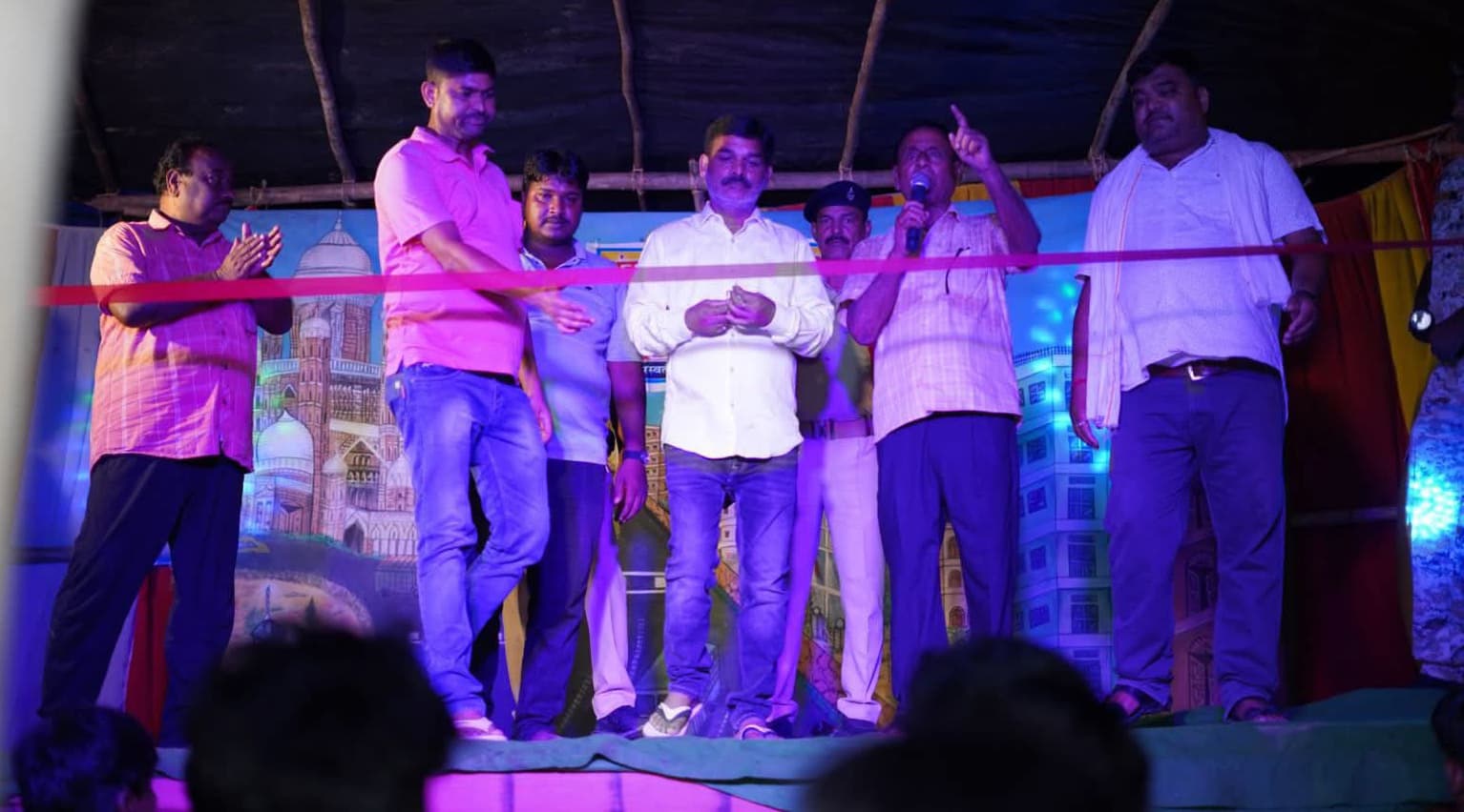 बघवा व गोड़ियर में जन्माष्टमी महोत्सव का विधायक ने किया उद्घाटन