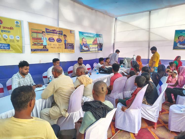 महिनाथपुर में मुफ्त स्वास्थ्य शिविर आयोजित