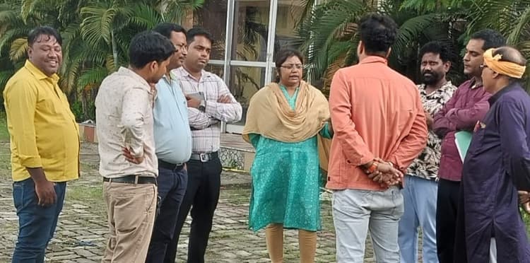 Bokaro News : बैंक्वेट हॉल, विवाह मंडप, धर्मशाला, लॉज, होस्टल के संचालन के लिए निबंधन कराना जरूरी