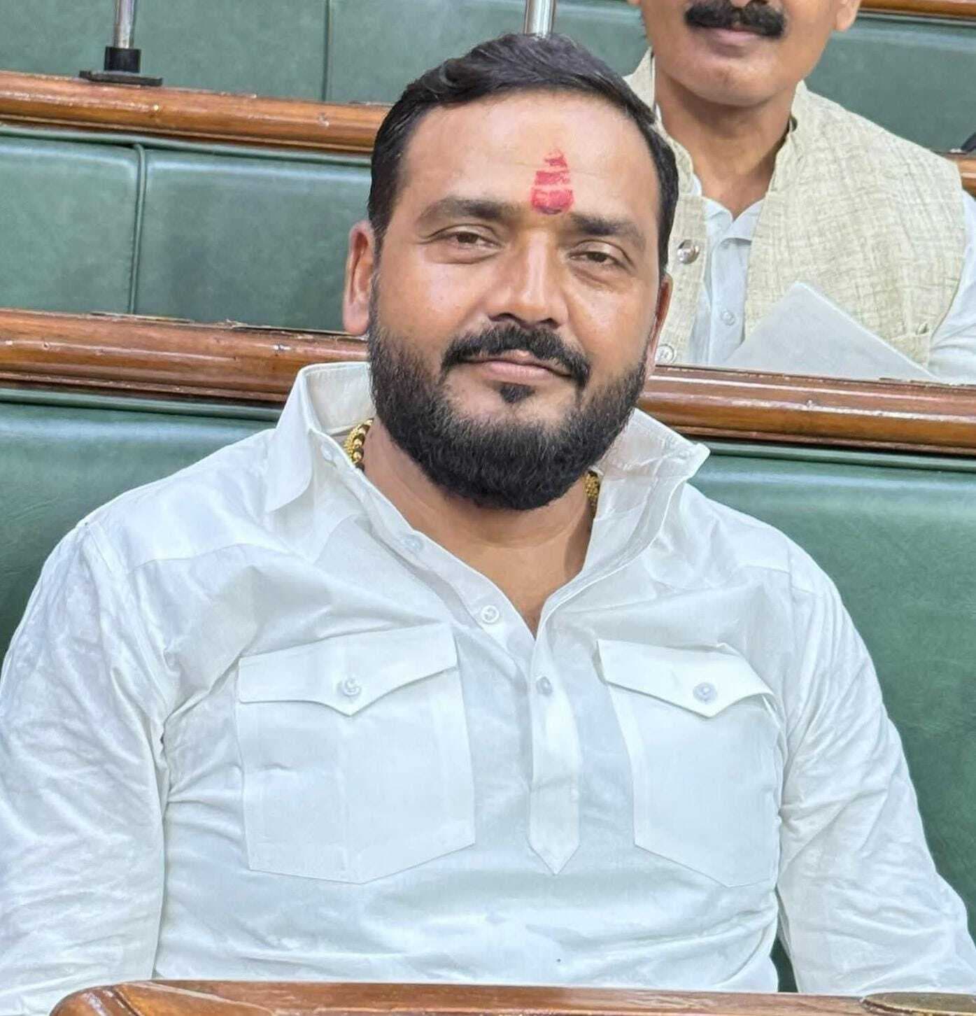 Motihari: प्रभात खबर चौपाल में घोषणा के बाद दो सरकारी बसे शुरू