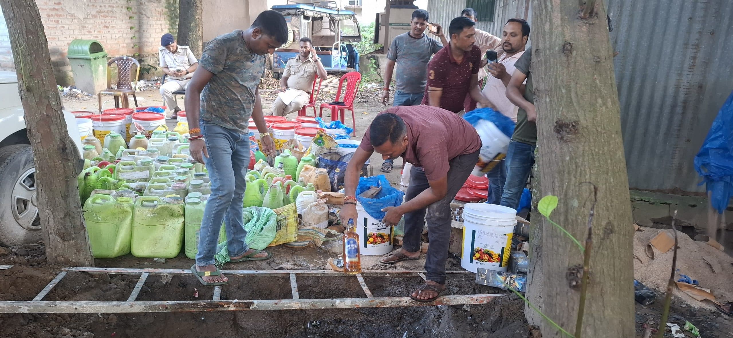 1365 लीटर शराब नष्ट, प्रशासन की सख्त कार्रवाई