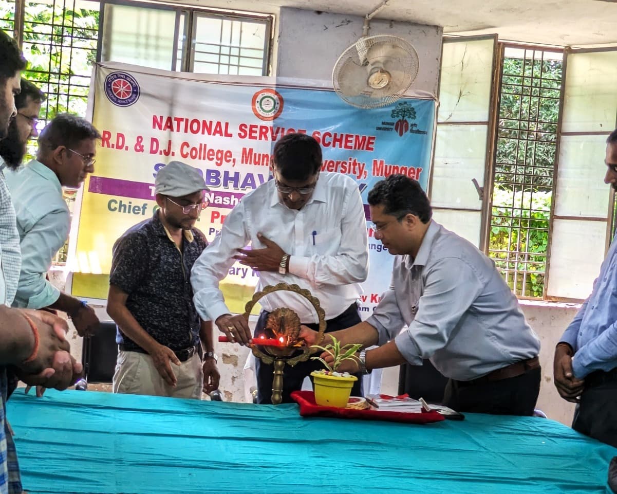 स्वयं में बदलाव लाकर ही समाज को कर सकते हैं नशा मुक्त