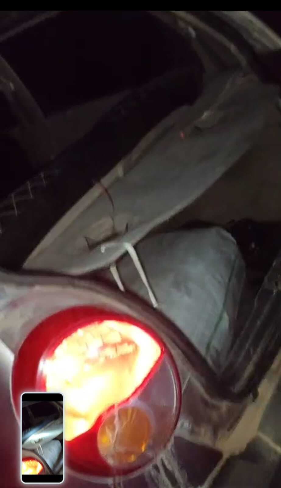 कार से 250 लीटर शराब बरामद