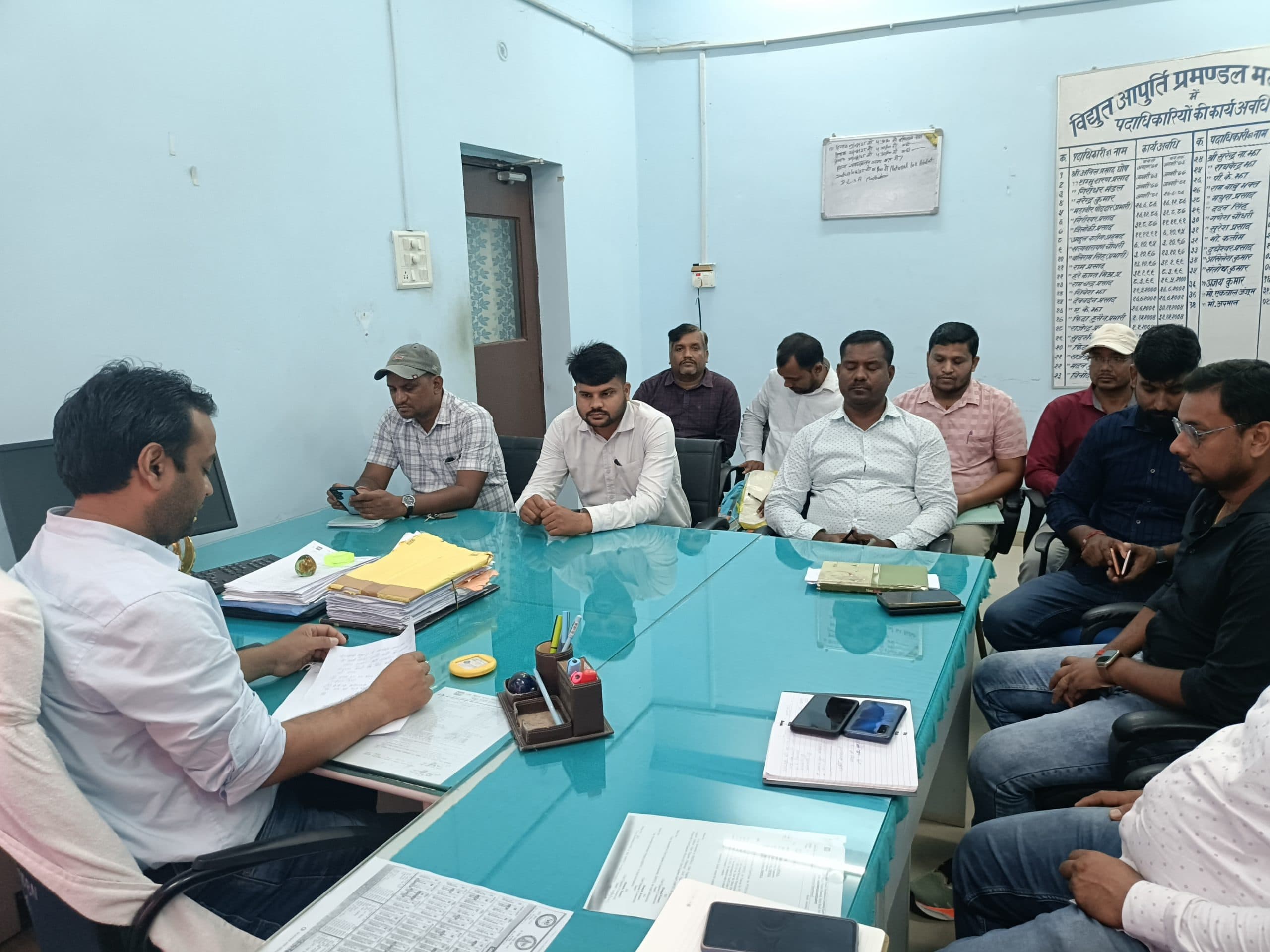 Madhubani News : बिजली आपूर्ति संबंधी समस्याओं को त्वरित करें समाधान : कार्यपालक अभियंता